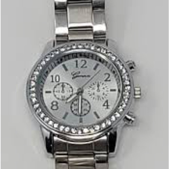 Silver Metal Watch - Picture 10 of 14